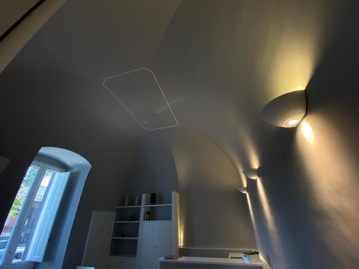 Suite 261 - Intero Appartamento Nel Centro Di Bari Eksteriør billede