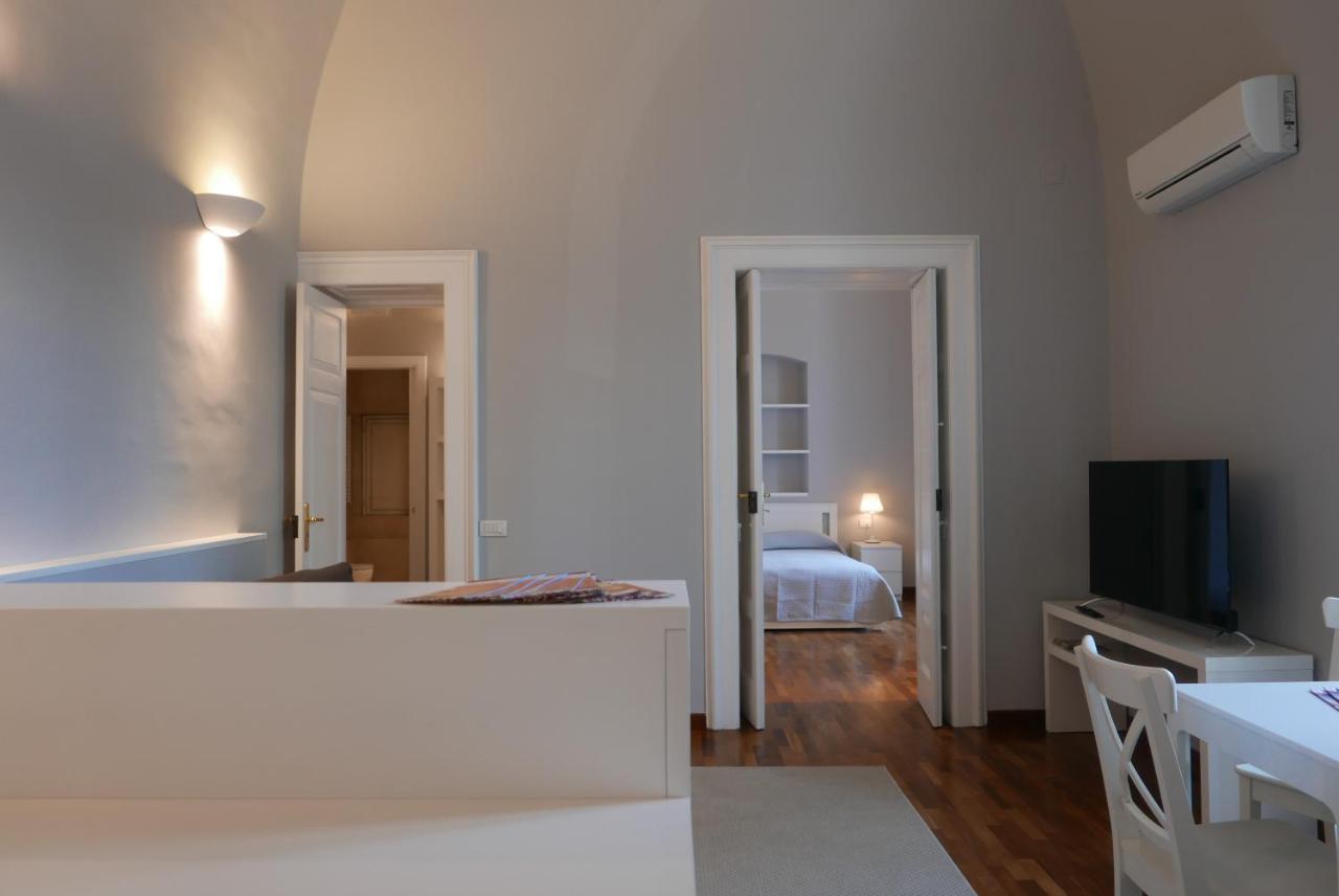 Suite 261 - Intero Appartamento Nel Centro Di Bari Eksteriør billede