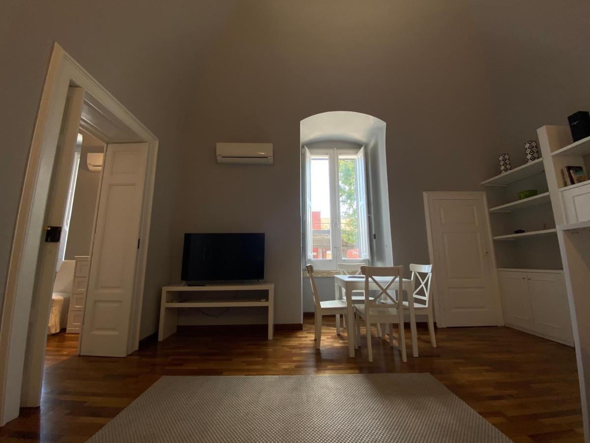 Suite 261 - Intero Appartamento Nel Centro Di Bari Eksteriør billede